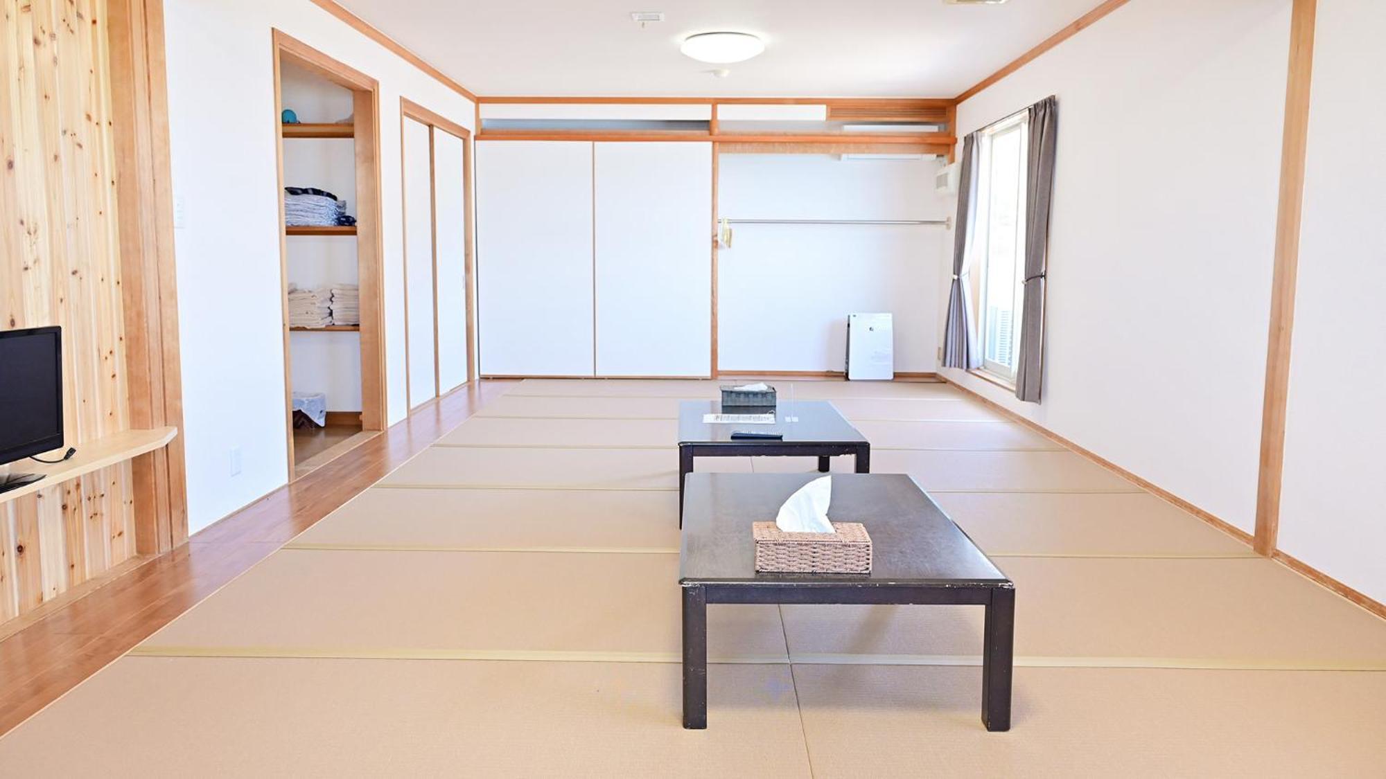Biwa-Lakeside Cottage B B Dylan Minamikomatsu Стая снимка