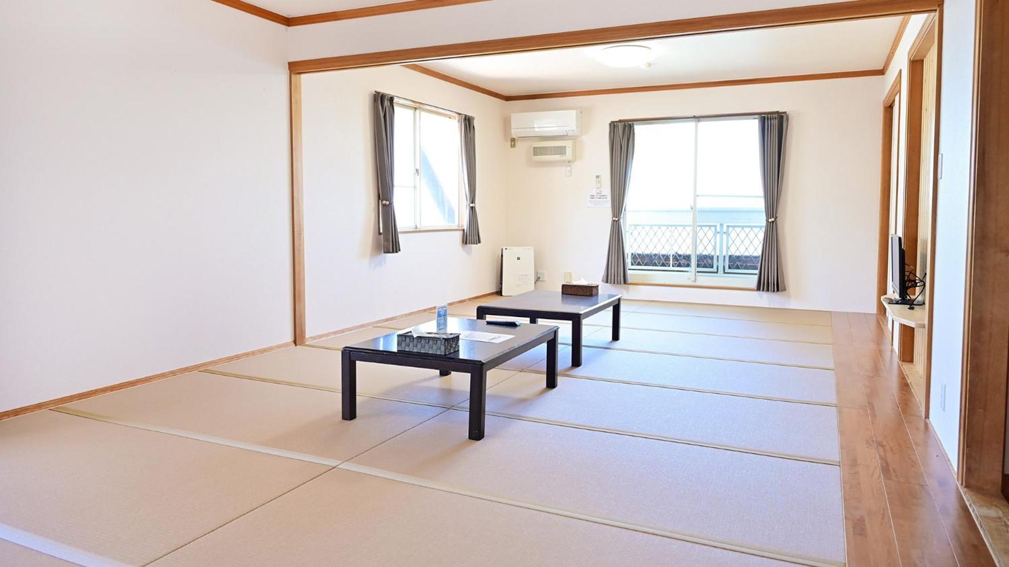 Biwa-Lakeside Cottage B B Dylan Minamikomatsu Стая снимка